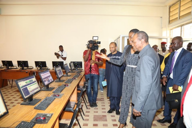 Article : Promesses d’Alpha Condé : le président hué par des étudiants